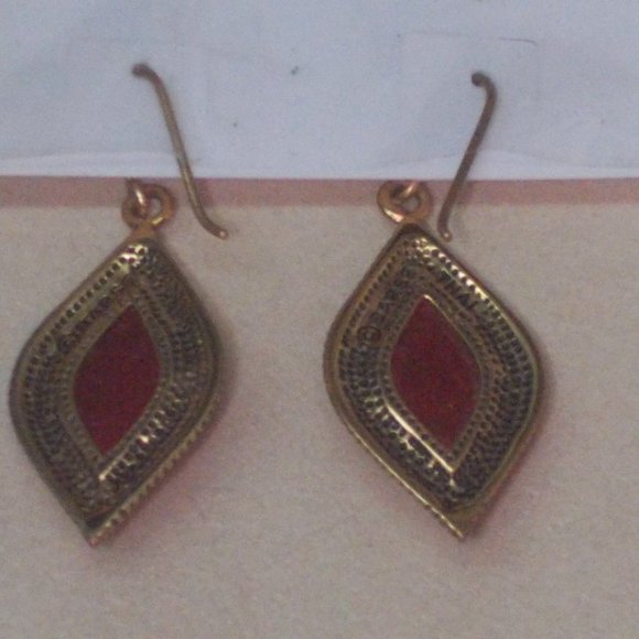 Vintage amber with gold trim pierced earrings - Picture 3 of 5